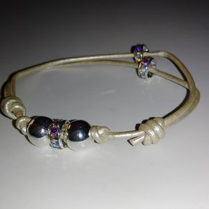 🆕White Leather Bracelet NWOT